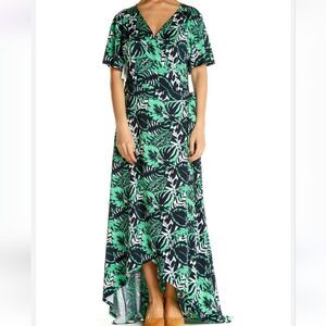 Mary Square Green Floral Print Fit & Flare Dress, size M/L